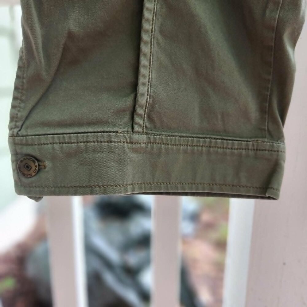 Vintage Bandolino Khaki Cropped Walkers, Hikers, Bikers, Stretch Sz 10 - Picture 2 of 12